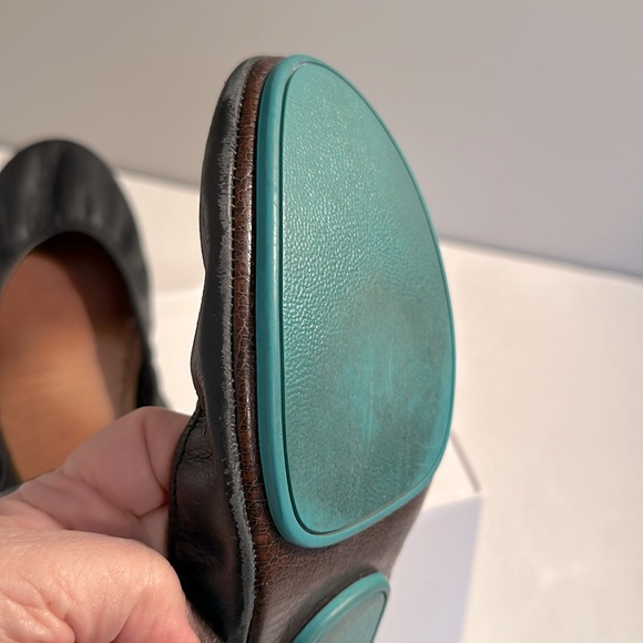 Tieks Matte black leather flats Women’s size 9 EUC - Picture 5 of 12